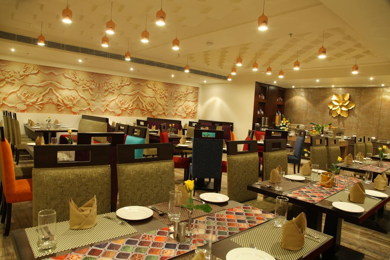 Hotel Wj Grand Jalandhar Esterno foto