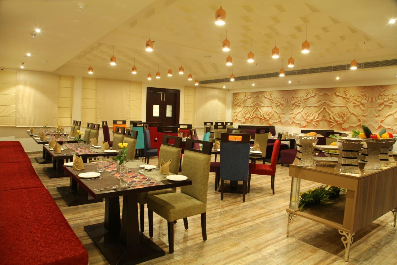 Hotel Wj Grand Jalandhar Esterno foto