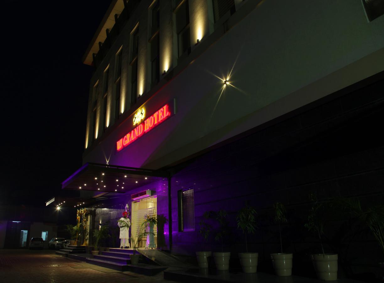 Hotel Wj Grand Jalandhar Esterno foto