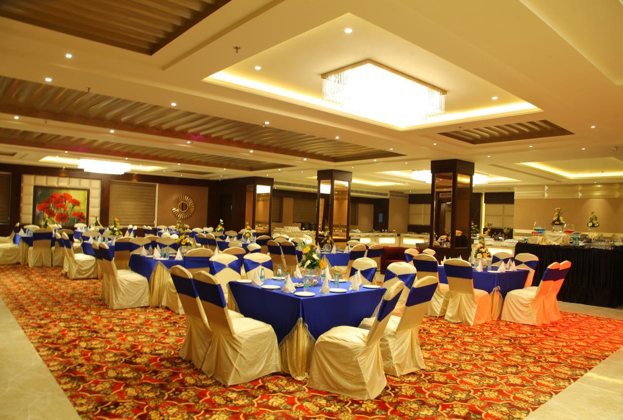 Hotel Wj Grand Jalandhar Esterno foto