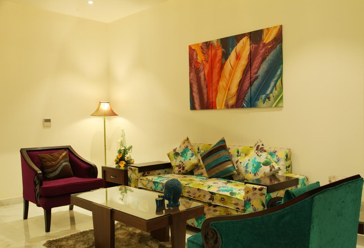 Hotel Wj Grand Jalandhar Esterno foto