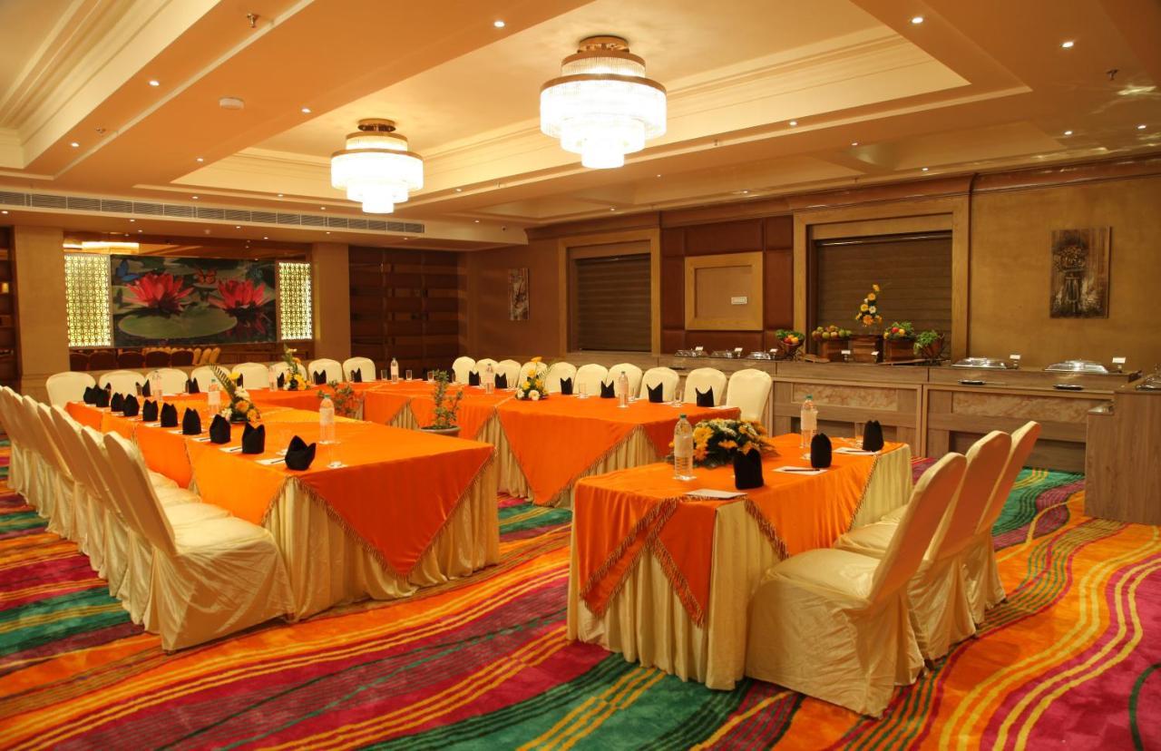 Hotel Wj Grand Jalandhar Esterno foto